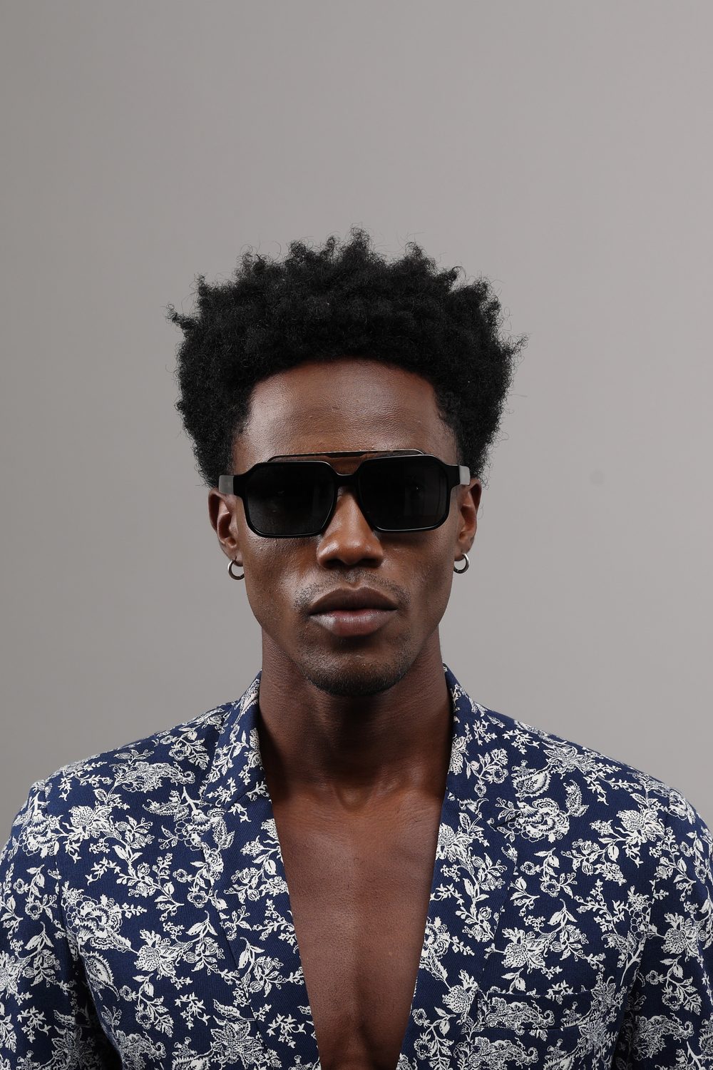 Ice — Black, front view on a man